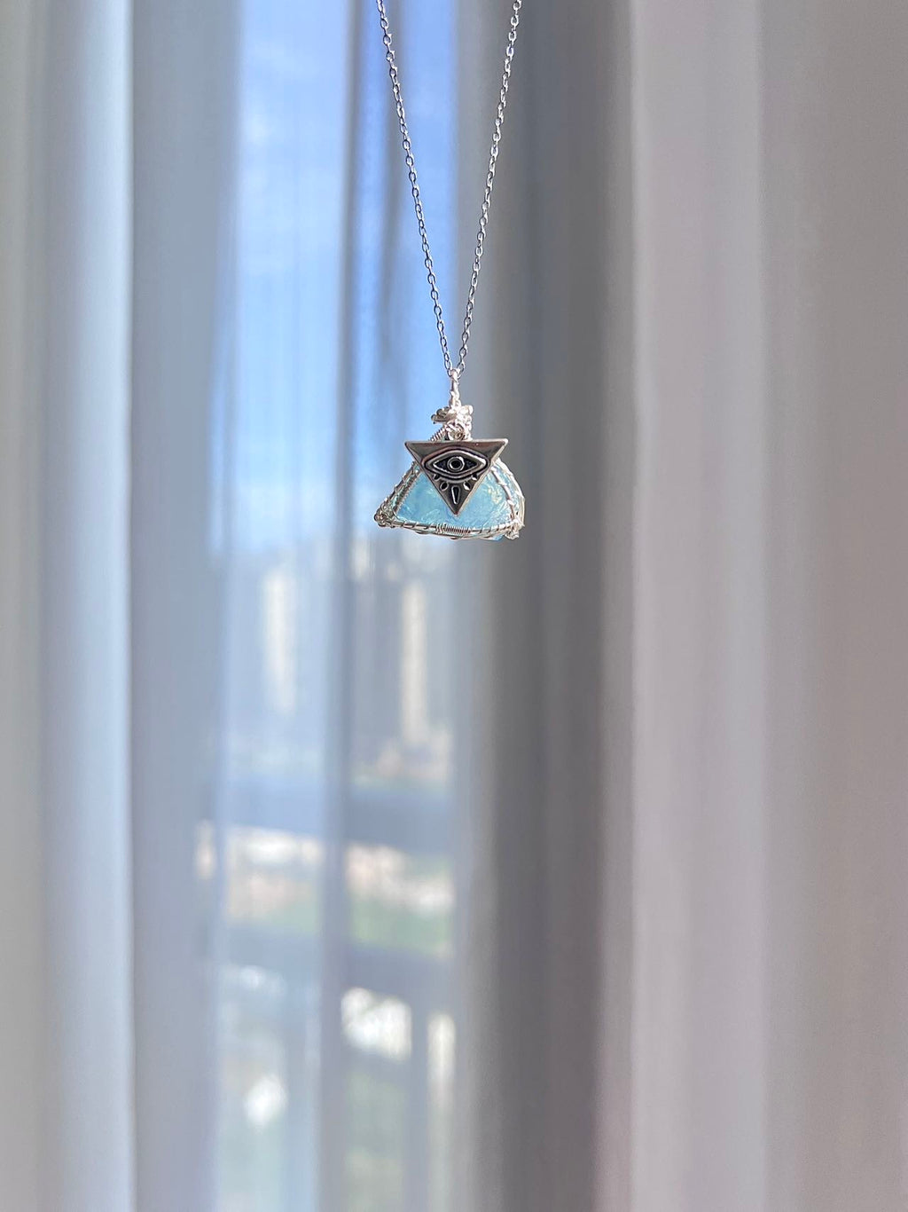 [100% HANDMADE] Triangular Baby Blue Aquamarine